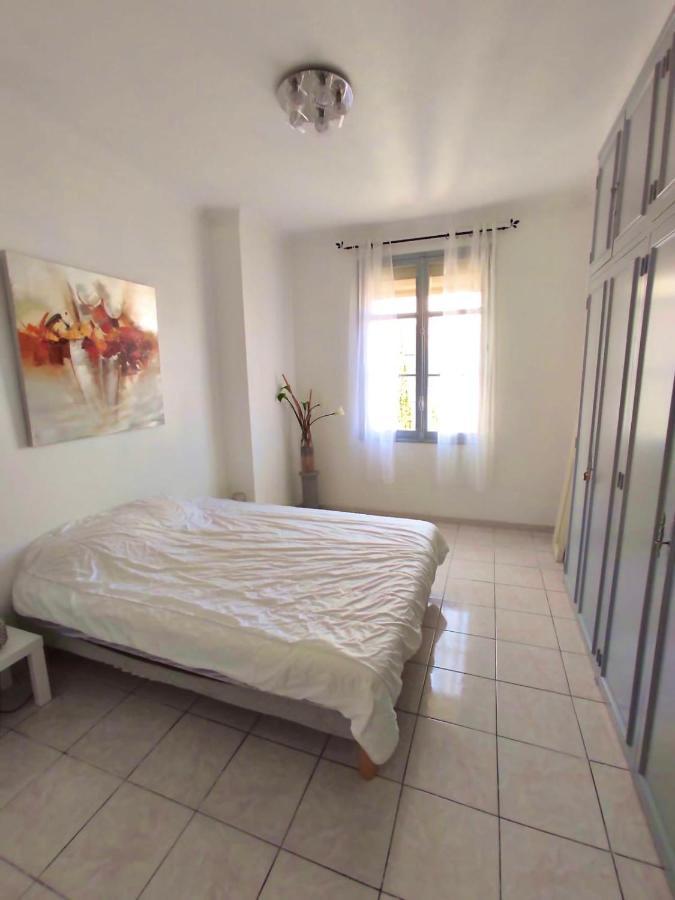 Apartamento Centre De - Renove De 65 M2 *
